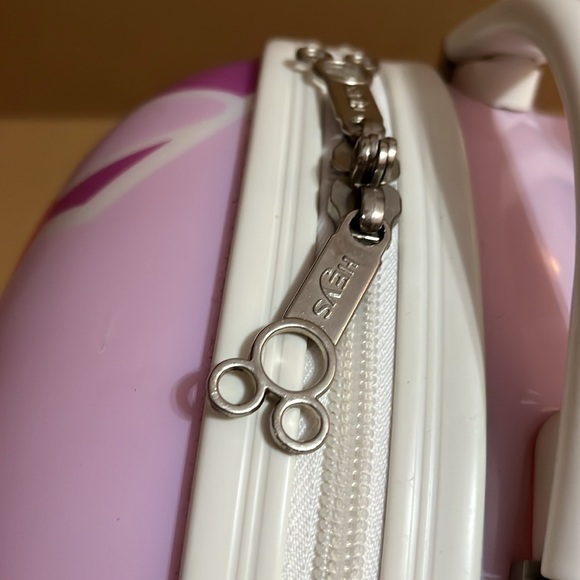 Heys Hardshell Luggage - Picture 14 of 16